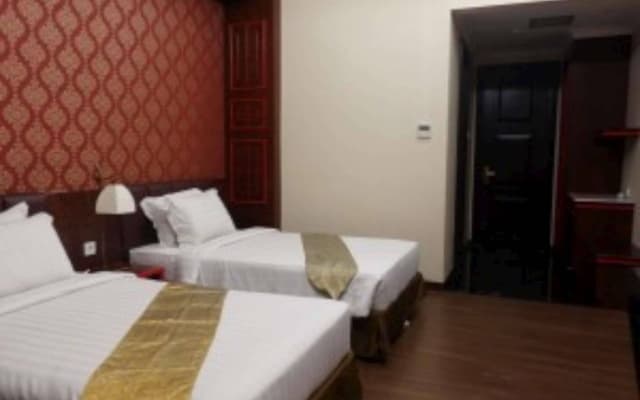 The Grantage Hotel & Sky Lounge - photo 4