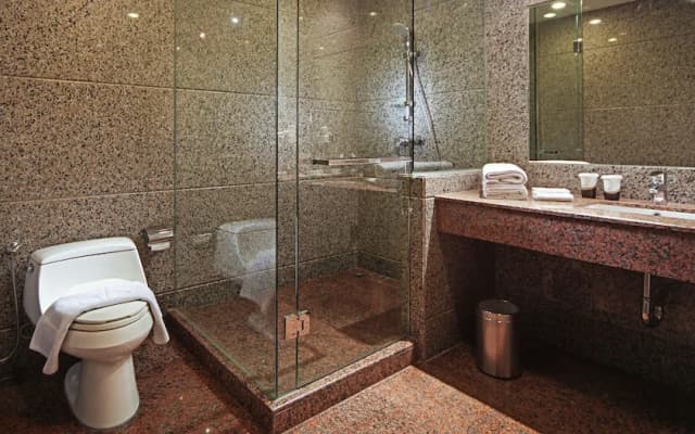 FM7 Resort Hotel - photo 2