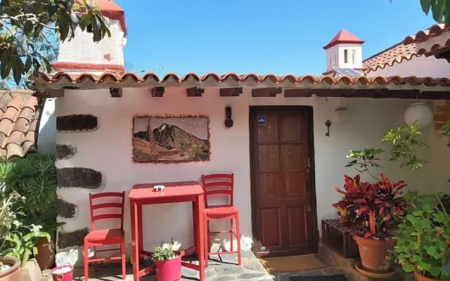 Charming 1-bed House in La Laguna - photo 7