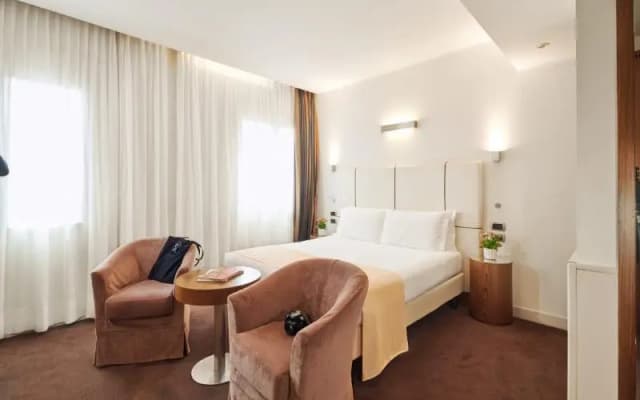 Hotel Plaza Venice - photo 4