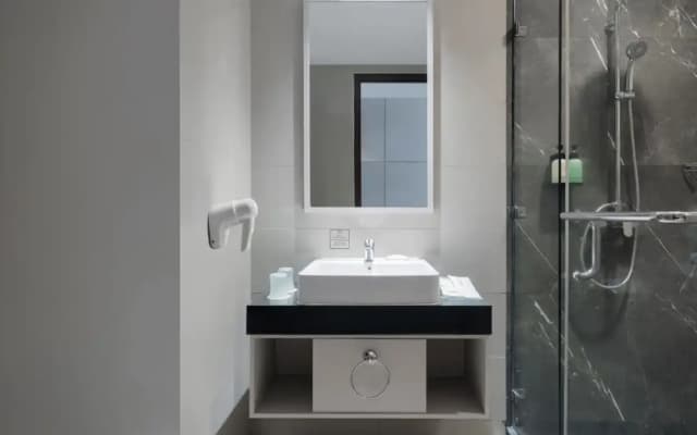 Hotel Santika Premiere Bintaro - photo 3