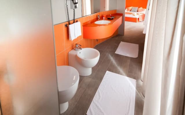 Hotel Milan - photo 8