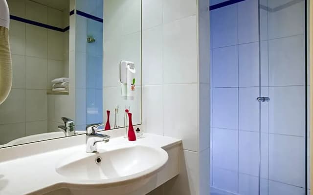 ibis Styles Paris Mairie de Montreuil - photo 8
