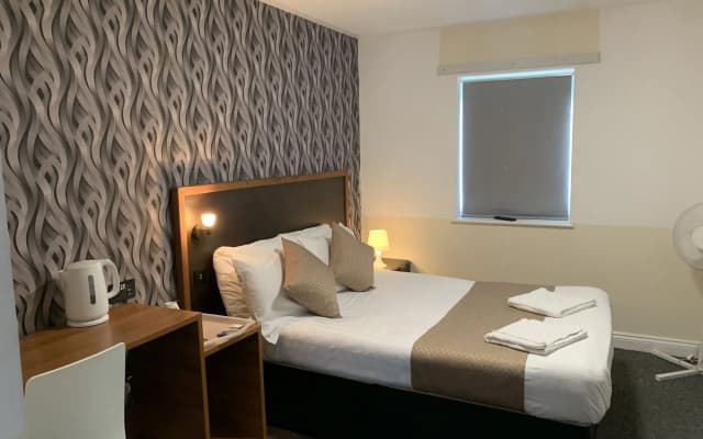 Imperial Salford Hotel - photo 6