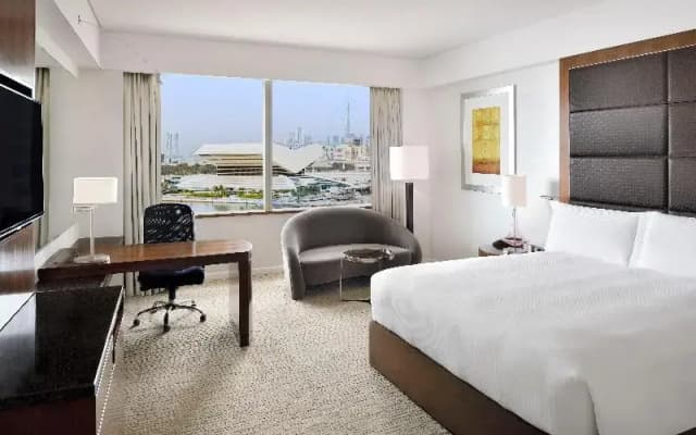 Hotel Crowne Plaza Festival City - photo 1