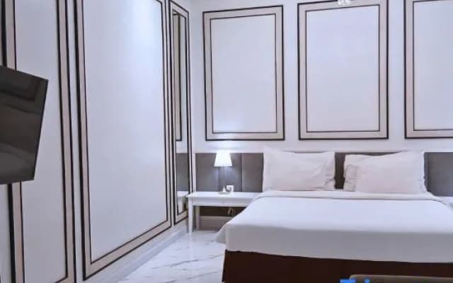 The Grantage Hotel & Sky Lounge - photo 7