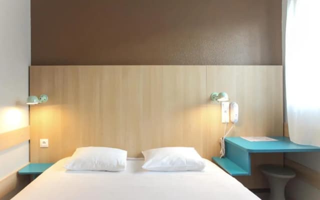 Reseda Hotel - photo 2