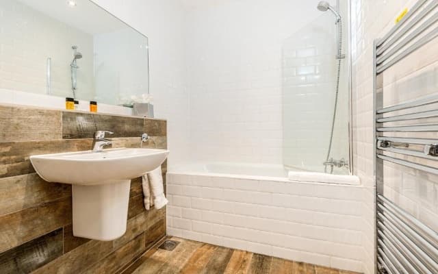 The Ainscow Hotel - photo 15