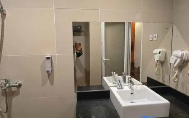 Marilyn Hotel Serpong - photo 13