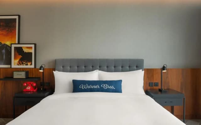 The WB Abu Dhabi, Curio Collection by Hilton Hotel - photo 3