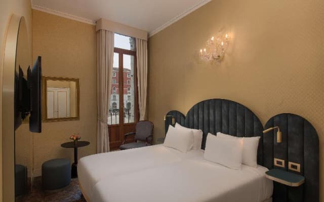 NH Venezia Santa Lucia Hotel - photo 5