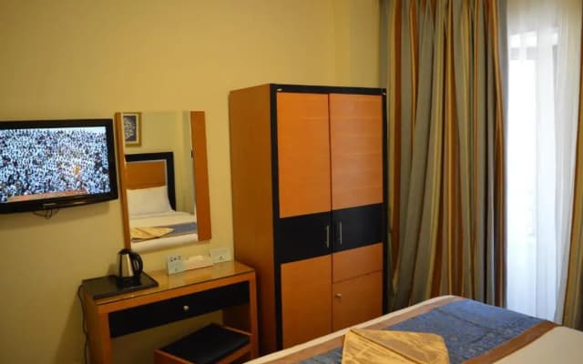 Durrat Al Eiman Hotel - photo 3