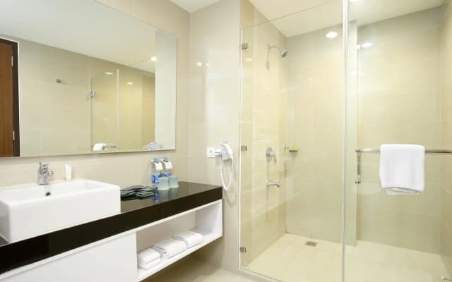 Hotel Santika Premiere Bintaro - photo 9