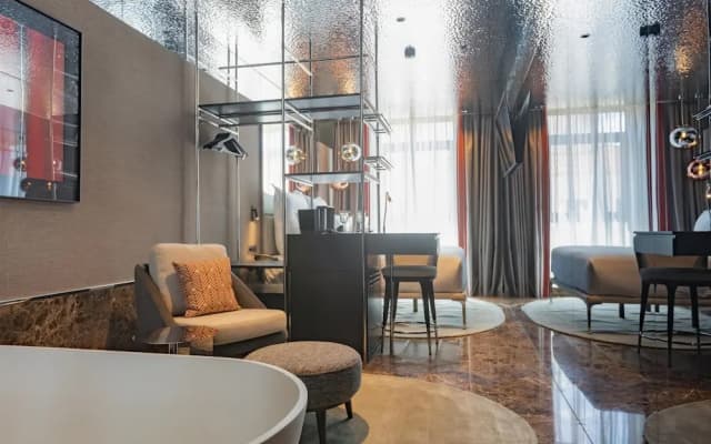 Adia Aluma Athens, Curio Collection By Hilton - photo 3