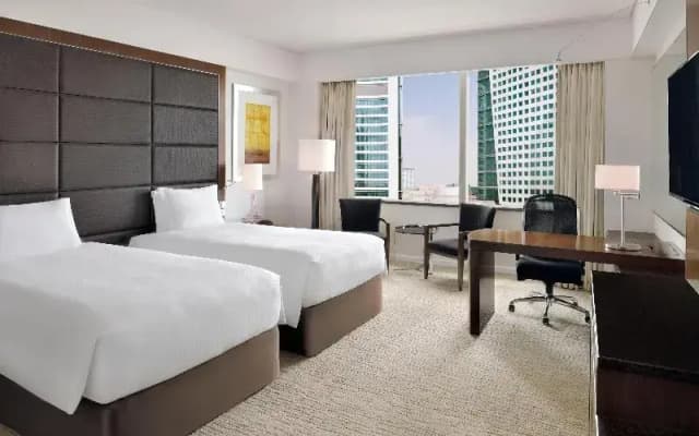 Hotel Crowne Plaza Festival City - photo 1