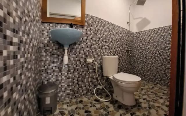 Aldi's Bungalow - photo 3