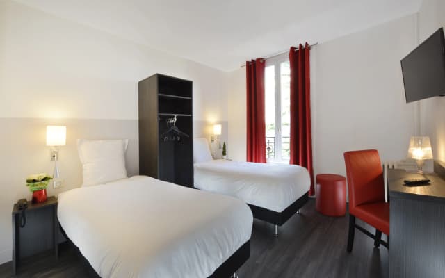 Hotel Douglas - photo 2