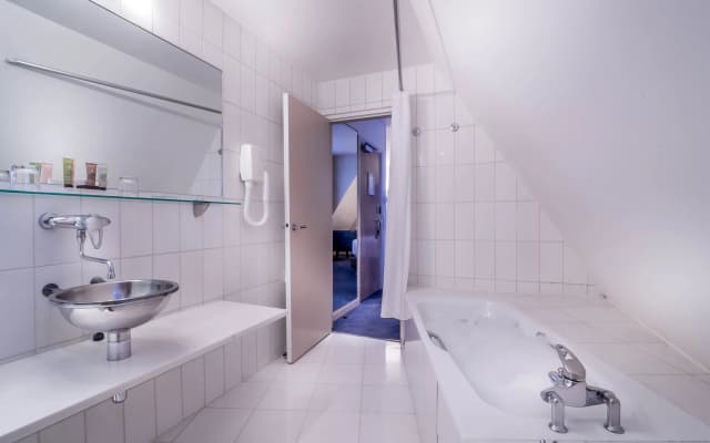 Hôtel Pergolèse Paris Champs Elysées - photo 8