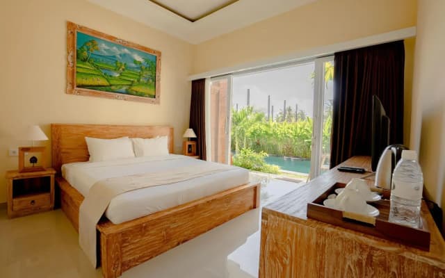 Sujiwa Ubud Hotel & Villa - photo 2