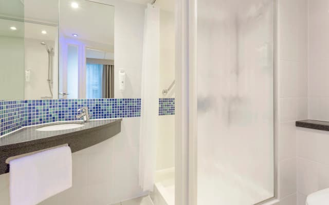 Holiday Inn Express - Edinburgh City Centre by IHG - photo 9