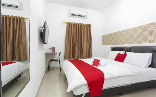 RedDoorz Plus @ Boulevard Residence BSD - photo 5