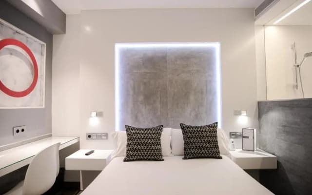 The Hotel Regina - photo 2