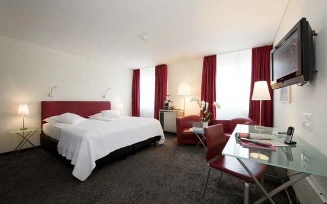 Hotel Glockenhof - photo 7