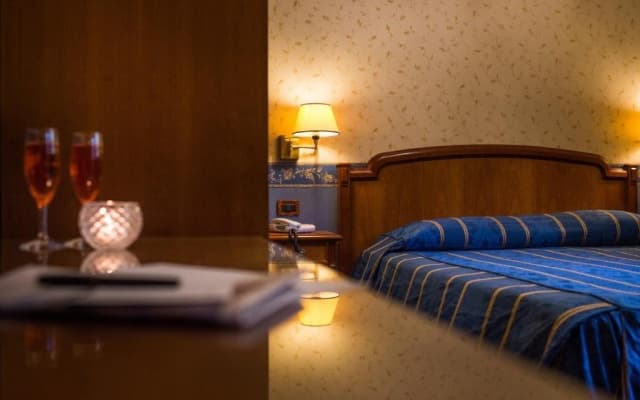Diana Park Hotel - photo 3