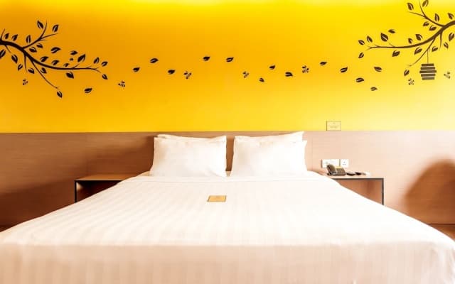 Yellow Bee Tangerang - photo 3