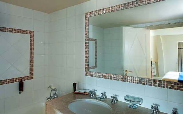 Hotel Brighton - photo 5