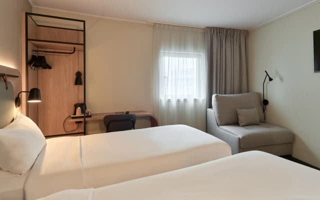 Campanile Paris Est - Porte de Bagnolet Hotel - photo 9