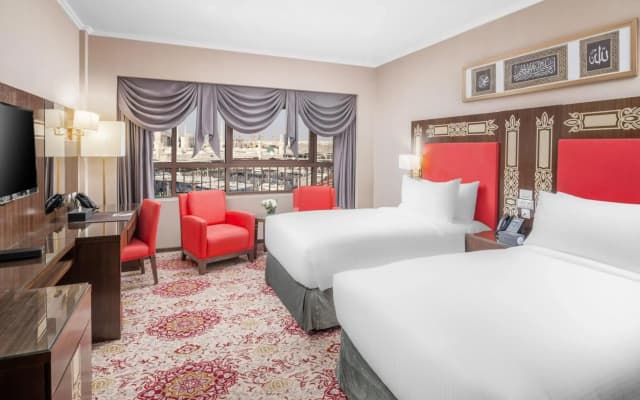 Millennium Taiba Hotel - photo 4