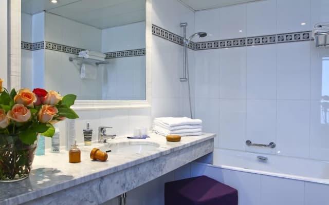 Hotel De La Jatte - photo 2