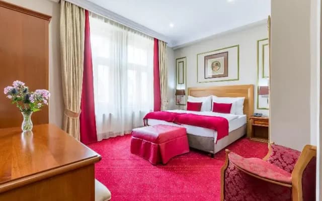 Hotel Caruso Old Town Prague - photo 5