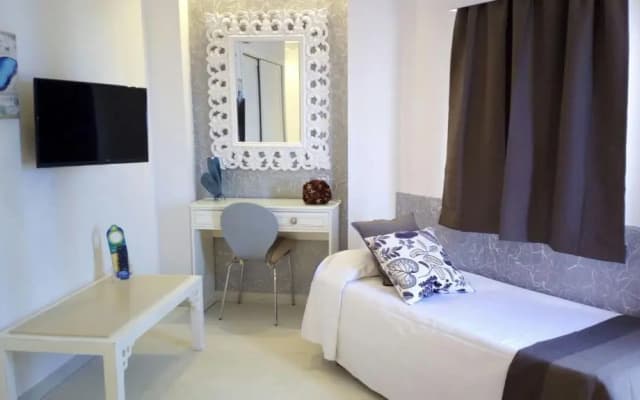 Hotel Sun Holidays - photo 5