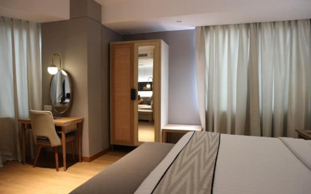 Hotel Santika Premiere Bintaro - photo 7