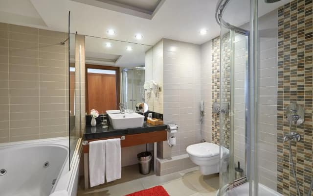 Kordon Hotel Pasaport - photo 8