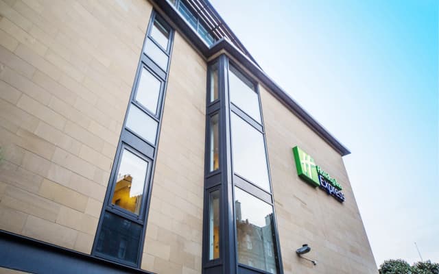 Holiday Inn Express Edinburgh Royal Mile by IHG - photo 1