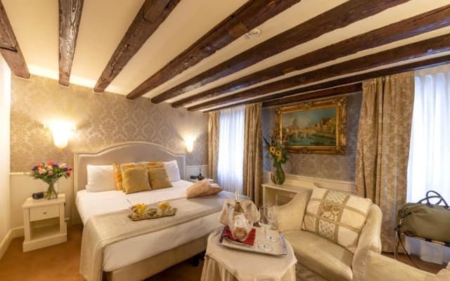 Duodo Palace Hotel - photo 4