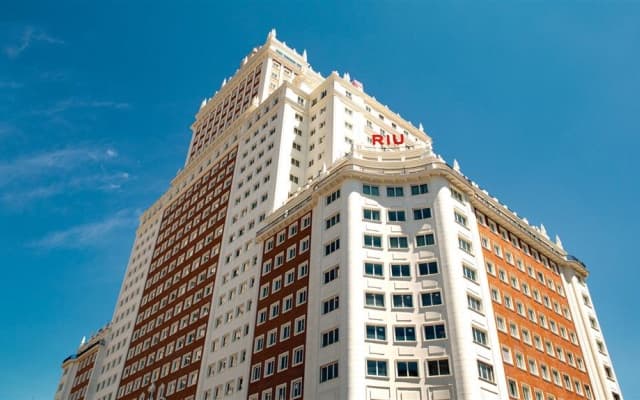 Riu Plaza España Hotel - photo 4