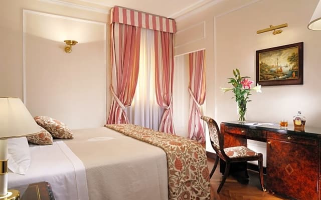 Hotel De La Ville - photo 7