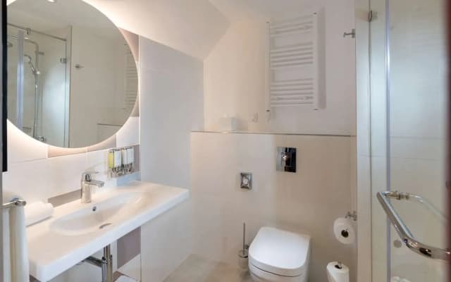 Hampton By Hilton Budapest City Centre - photo 8