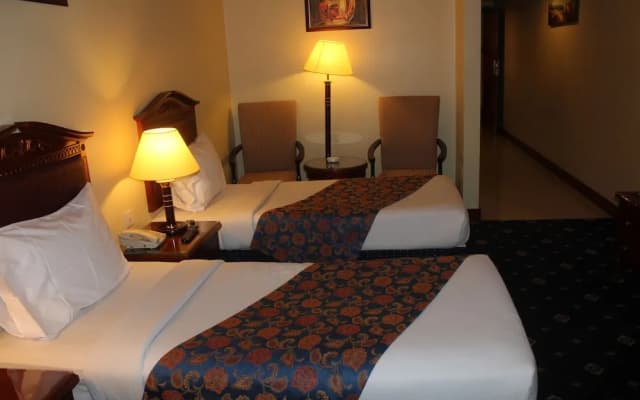 Mount Royal Hotel - photo 3