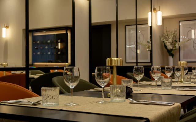 VIP Executive Zurique Hotel - photo 9