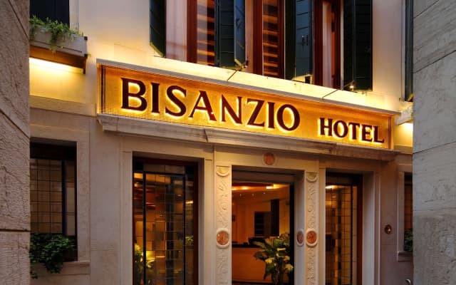Hotel Bisanzio - photo 1
