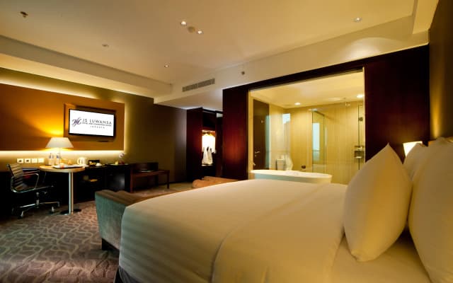JS Luwansa Hotel and Convention Center - photo 6