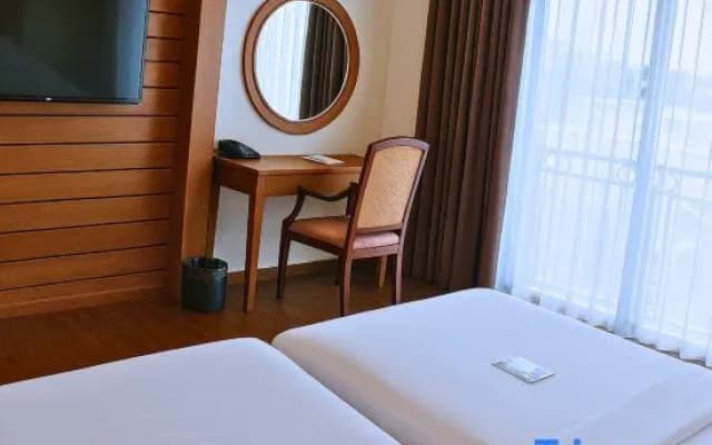 The Grantage Hotel & Sky Lounge - photo 5