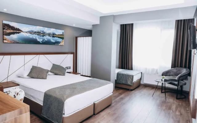 Hakcan Hotel - photo 1
