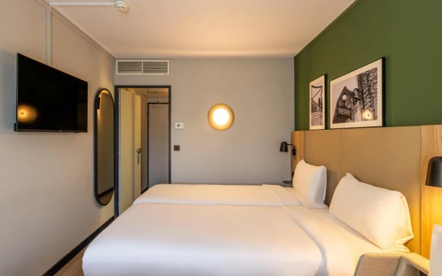 Campanile PRIME - Villejuif - photo 6