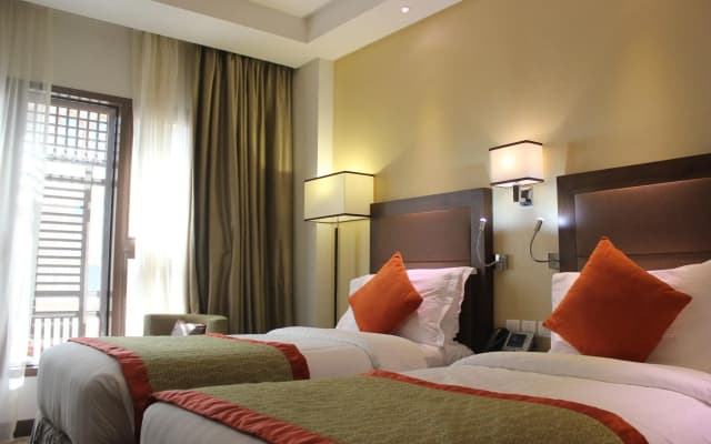 Crowne Plaza Madinah by IHG - photo 1